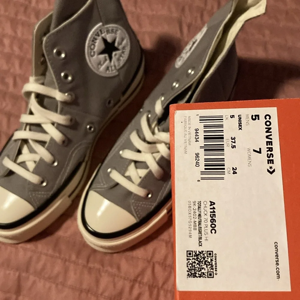 NIB converse chuck 70 hi plus - Picture 5 of 5